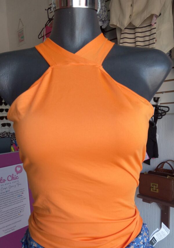 Blusa naranja halter M